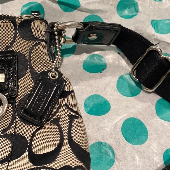 Coach purse - Picture 4 of 7